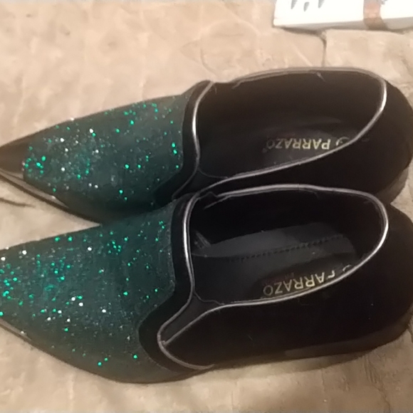 Shoe - Picture 4 of 4